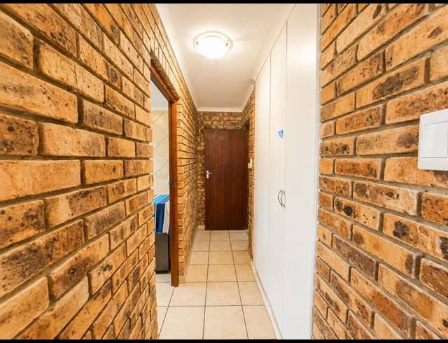 10 BEDROOM HOUSE FOR SALE IN MANABA BEACH